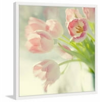 Ružičasti buket tulipana uokviren uzorkom