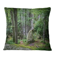 Jedinstvena gusta šuma mahovine u zelenoj boji - pejzažni tiskani jastuk za bacanje - 16x16